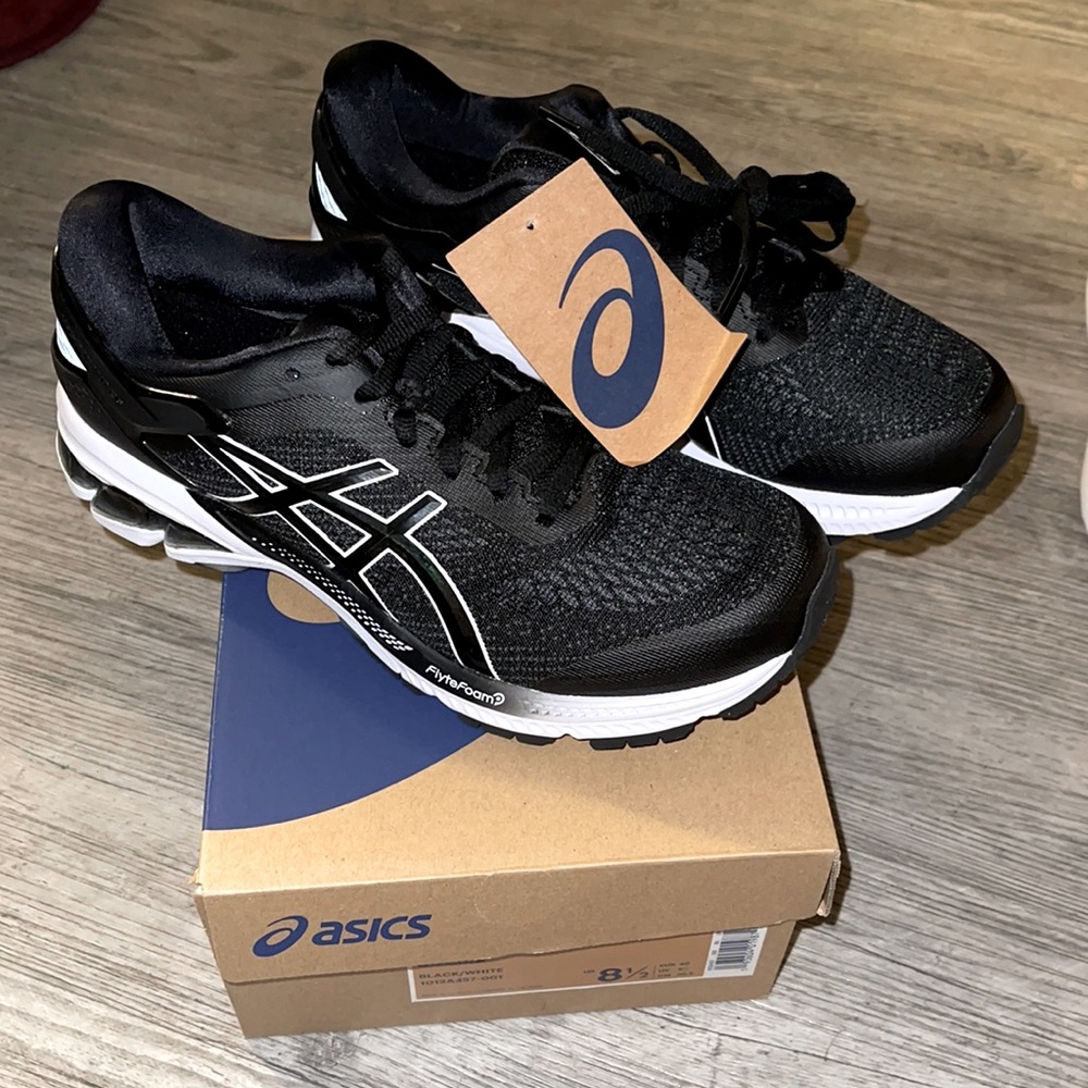 BRAND NEW: ASICS Gel-Keyano 26 Running Shoes